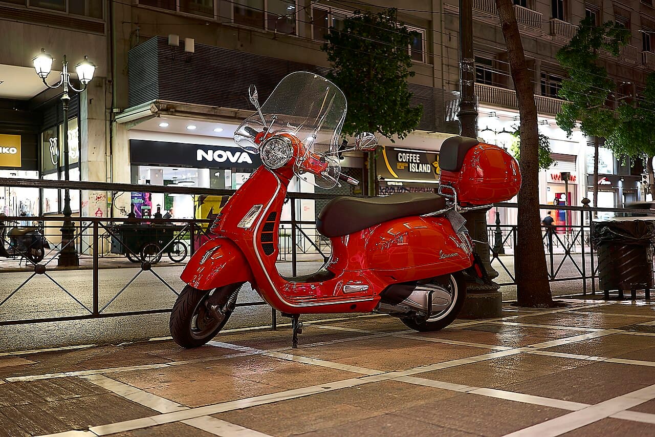 Piaggio Vespa GTS 300 0 km